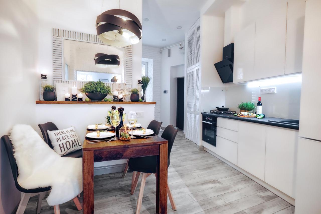 Scandinavian Style Of Lux Apartments In Лвив Екстериор снимка