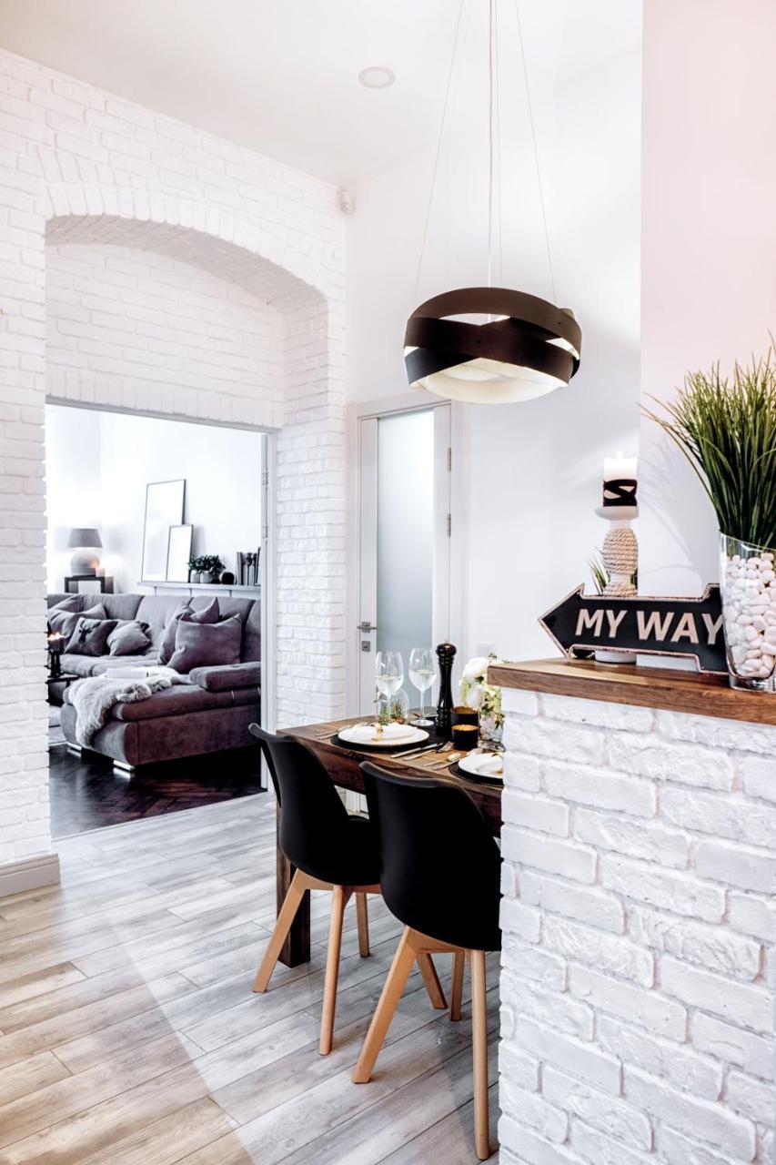 Scandinavian Style Of Lux Apartments In Лвив Екстериор снимка