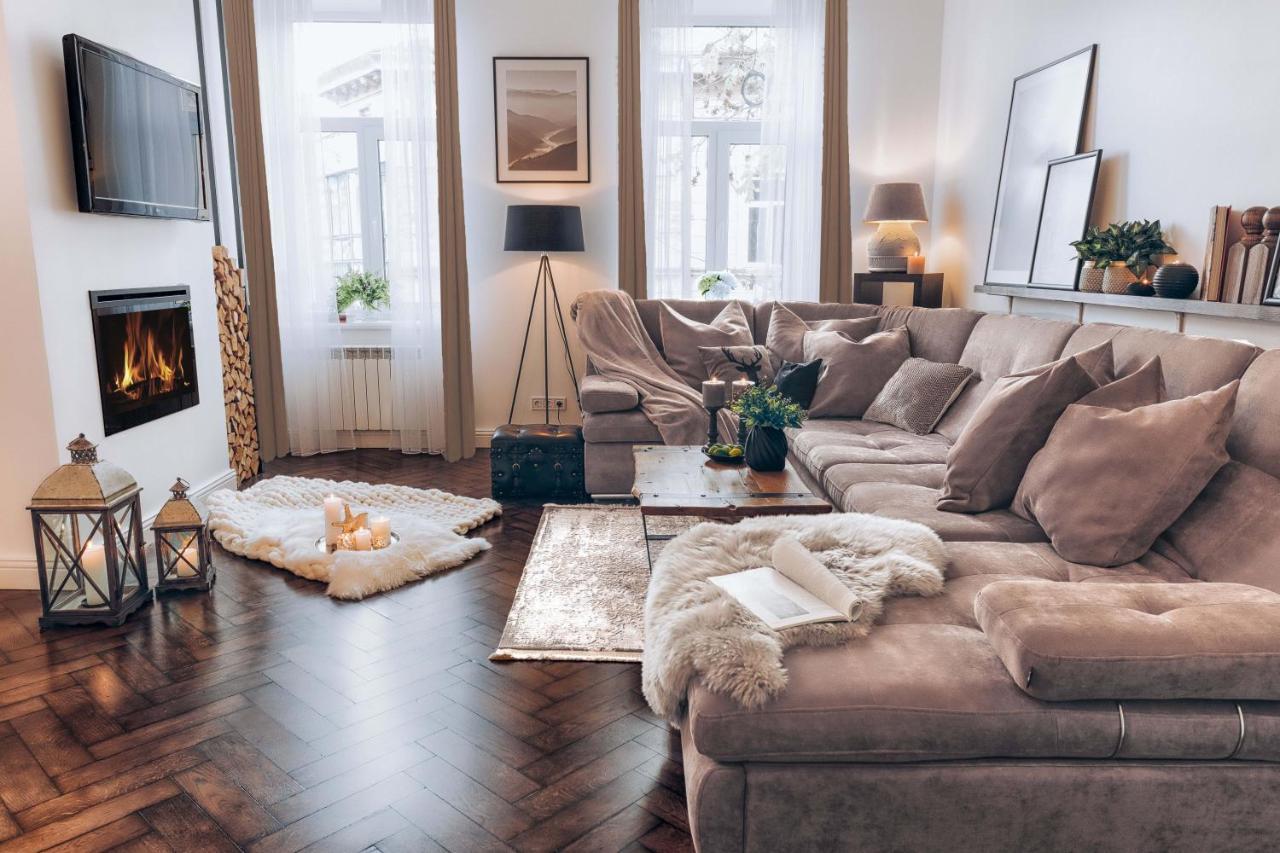Scandinavian Style Of Lux Apartments In Лвив Екстериор снимка
