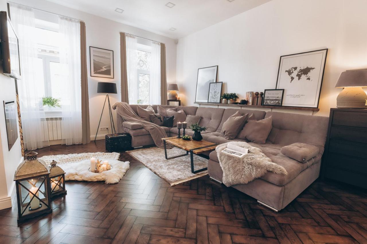 Scandinavian Style Of Lux Apartments In Лвив Екстериор снимка