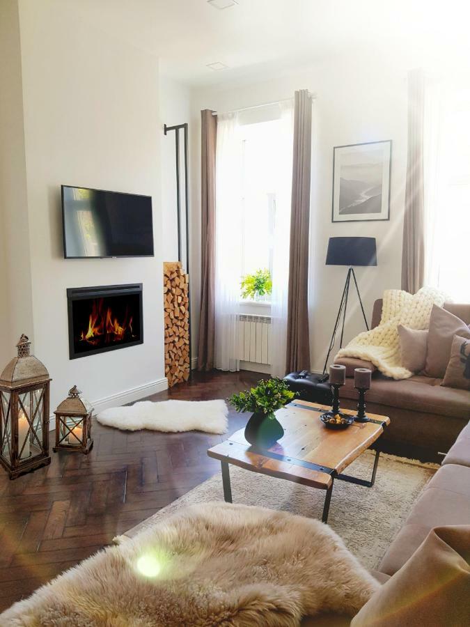 Scandinavian Style Of Lux Apartments In Лвив Екстериор снимка